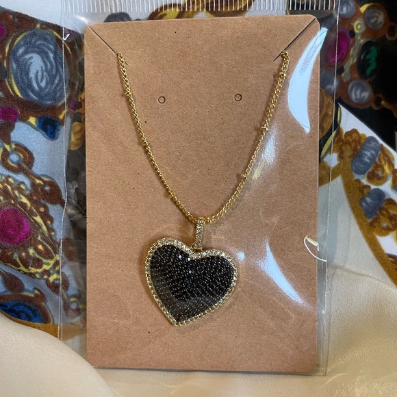 Jewelry - 🖤 Black rhinestone heart necklace 🖤